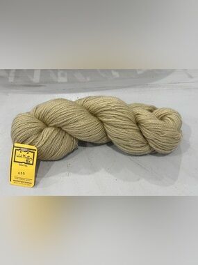 Masters Worsted Wool Skein in Soft Beige